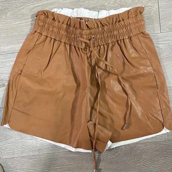 Zenana Outfitters Pants - Women's Tan High-Waisted Shorts